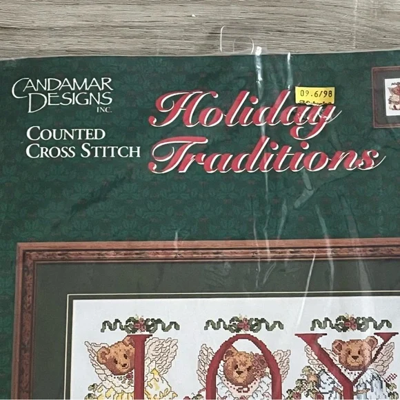 NWT Candamar Designs Inc Holiday Traditions Joy Bear Counted Cross Stitch Kit - Picture 5 of 10